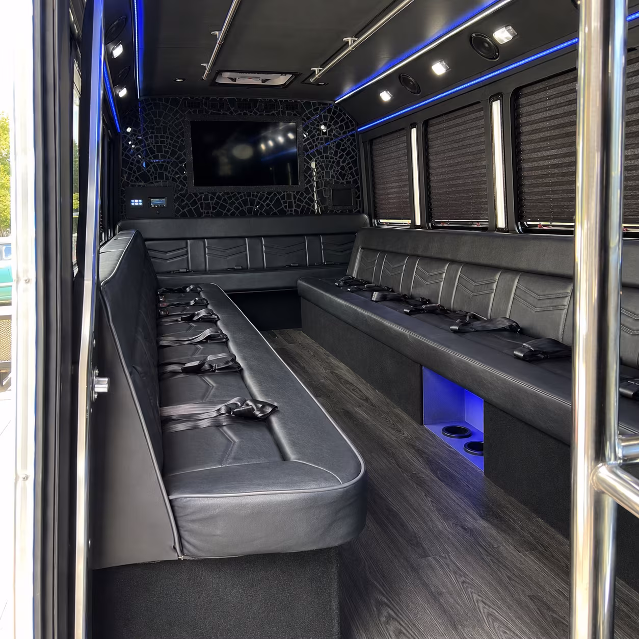 the U.S. Prom Party Bus Rental